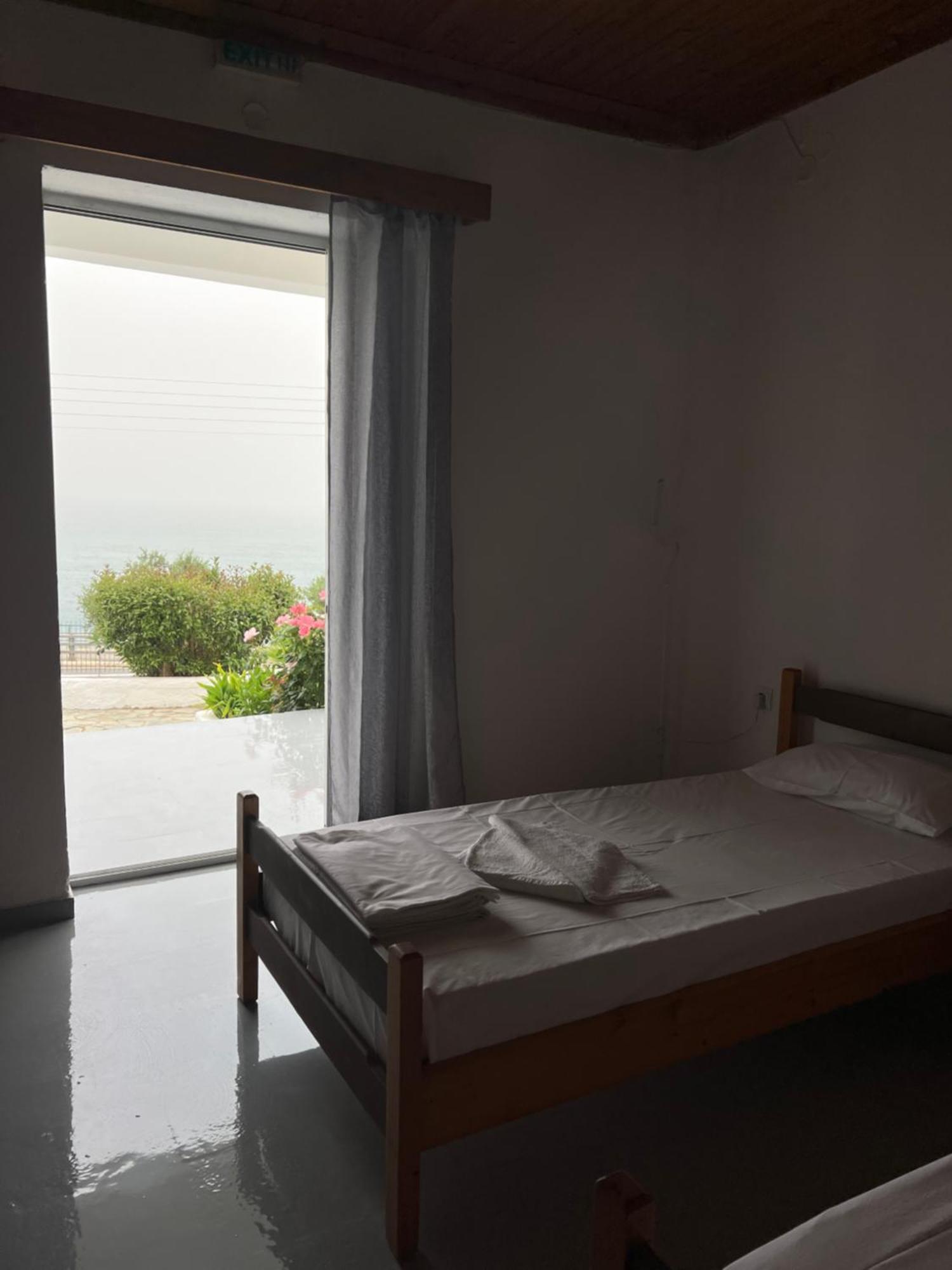 Artaki R Apartments Koróni 外观 照片